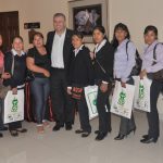 ARIEL GUARCO JUNTO COPERATIVISTAS QUE PARTICIPARON DE LA CH